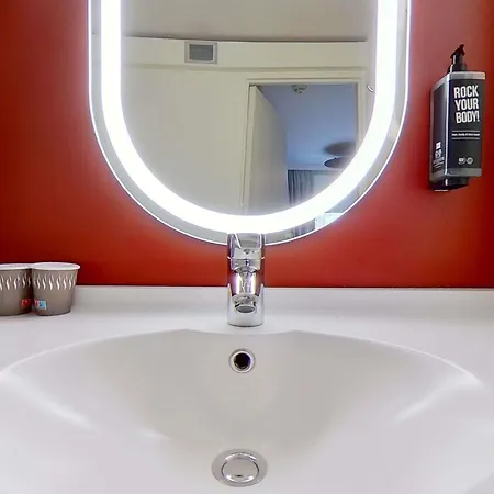 Hotel Ibis Brancion Parc Des Expositions 15eme Parijs