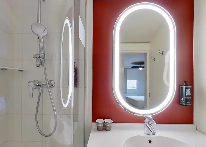 Hotel Ibis Brancion Parc Des Expositions 15ème 3*