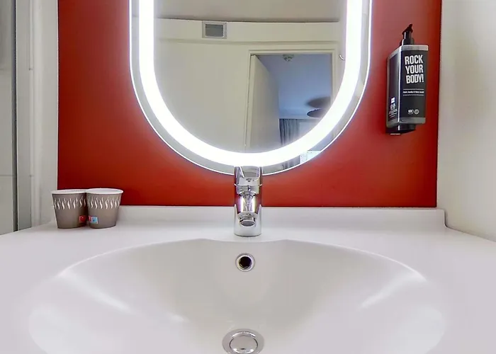 Hotel Ibis Brancion Parc Des Expositions 15ème Paris